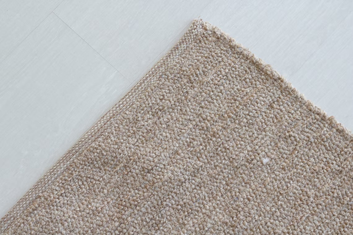 KÄSINKUDOTTU OLOHUONEEN MATTO - HIEKKA