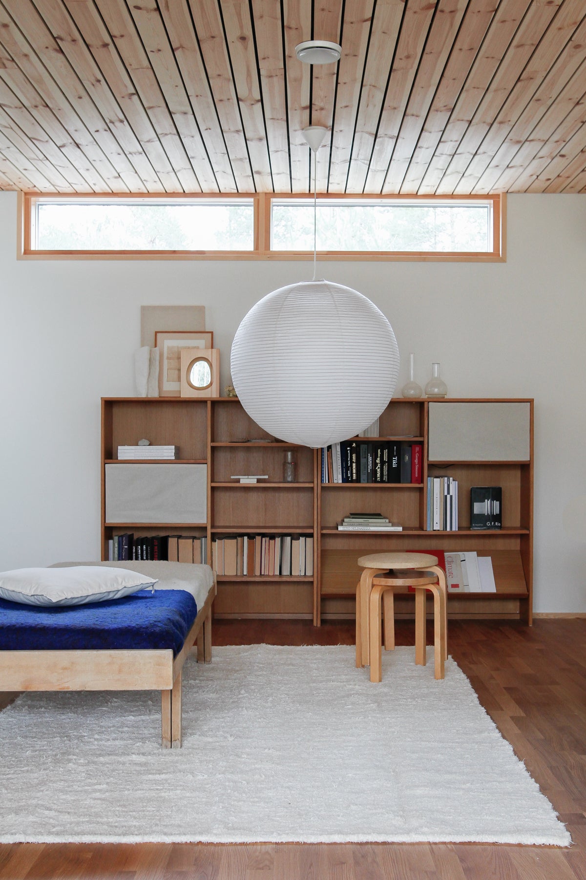 KÄSINKUDOTTU OLOHUONEEN MATTO - VALKOINEN