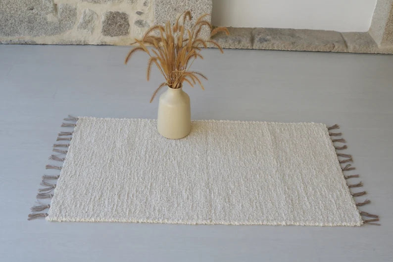 KYLPYHUONEEN MATTO - 60 x 110 - BEIGE