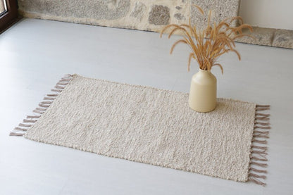 KYLPYHUONEEN MATTO - 60 x 110 - BEIGE