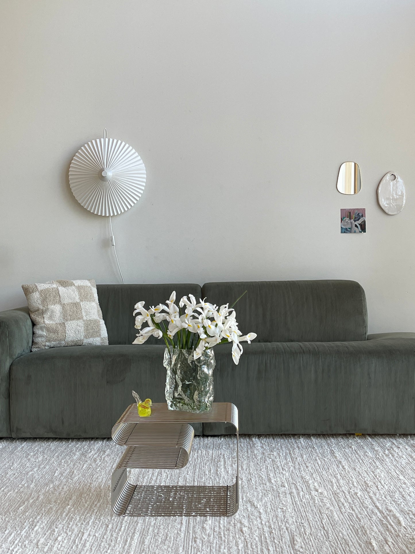 KÄSINKUDOTTU OLOHUONEEN MATTO - VALKOINEN